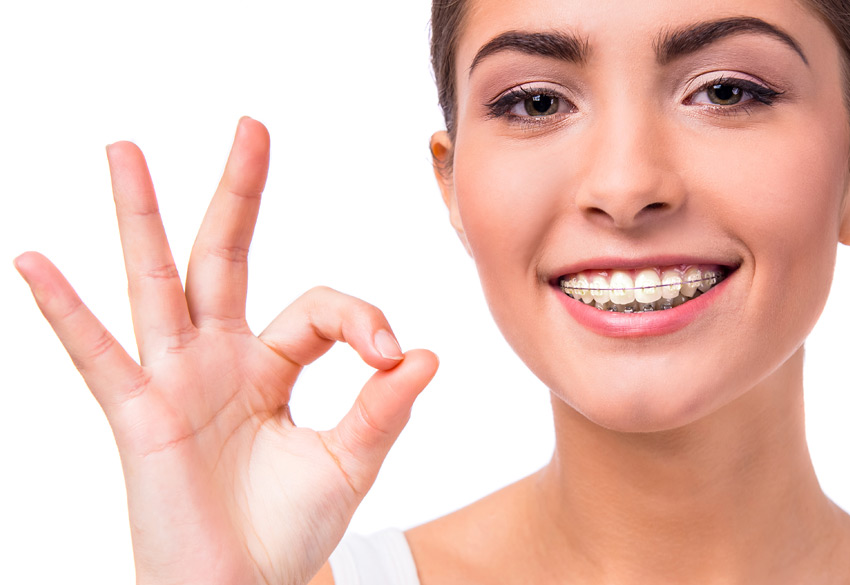 Blog de Clínica Dental Agulló y Vilaró - Dentista de Confianza en Tenerife Adeje - Corregir dientes torcidos